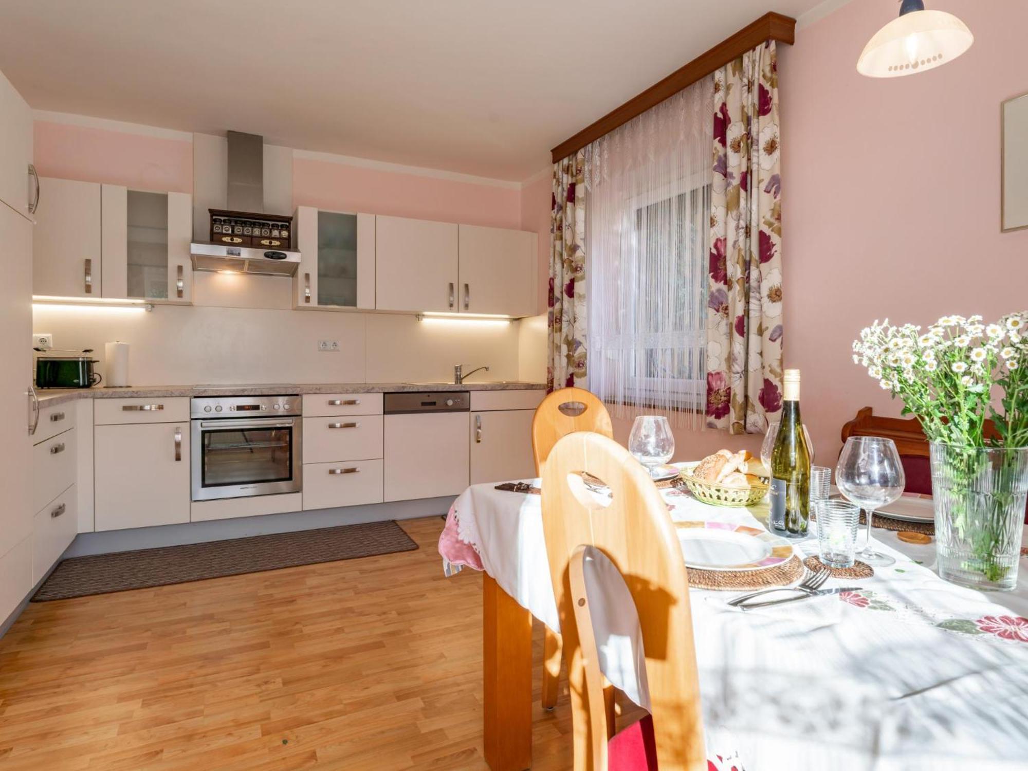 Schmitzer Apartment Muhldorf  Bagian luar foto